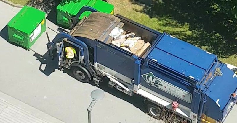 豪快なゴミ収集車 教えてken先生 From Canada Note