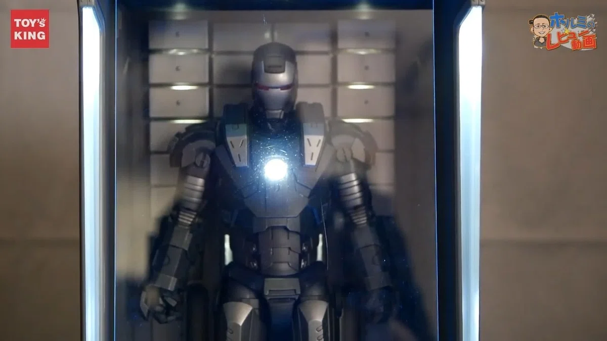 Hot Toys 2_.00_06_04_16.静止画006