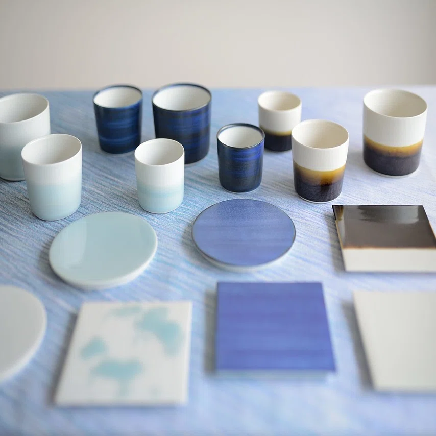 MUSTAKIVI Kolmeオープンと石本藤雄展｜Mustakivi