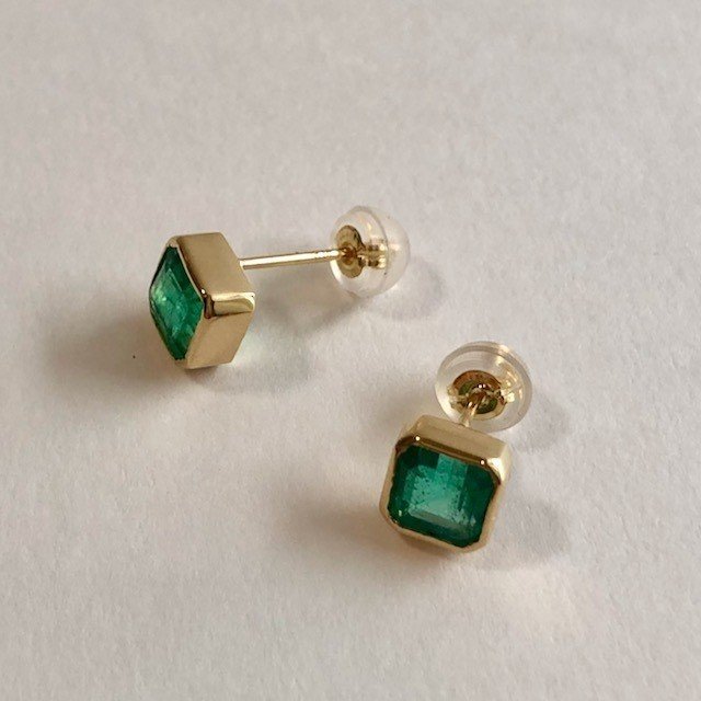新作】ザンビア産エメラルドピアスのこと｜Lazo jewelry