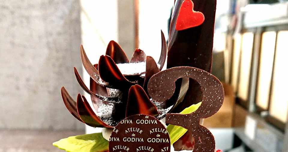 アトリエドゥゴディバ西武池袋本店3周年おめでとうございますパフェ 甘味料 Note