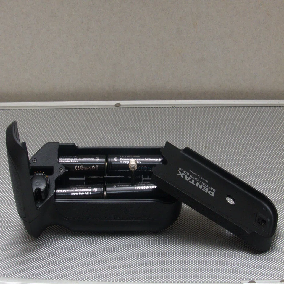 ist用バッテリーグリップ｜こびとたびにでる