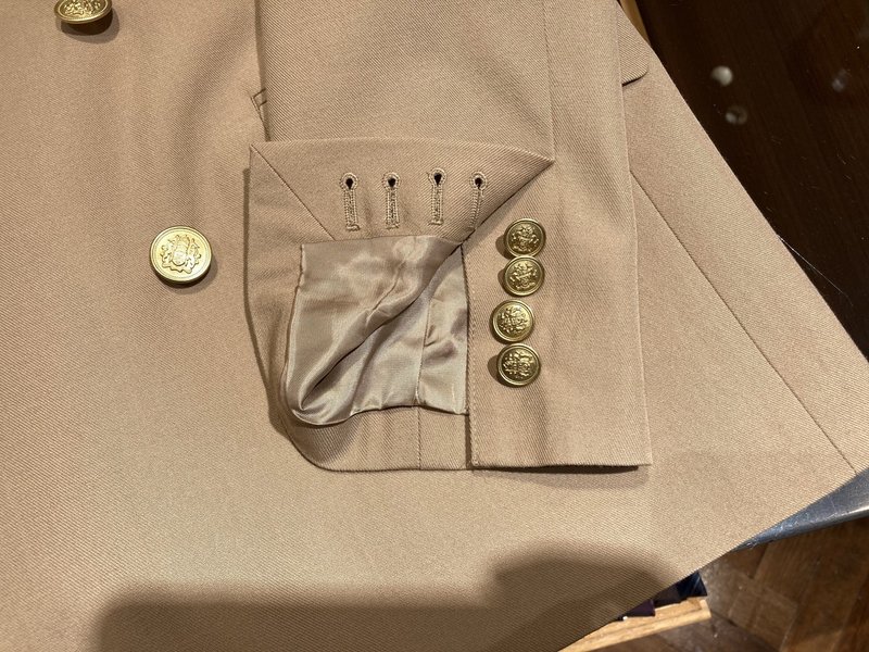 ジャケットの袖 アキミセ 本切羽 筒袖 洋服の修理をうける際気をつけること 鈴の Note