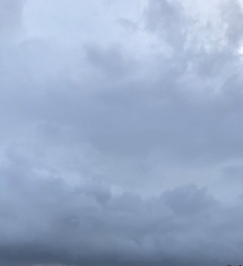 日記 白い雲と黒い雲 ゆこ ぺんぎん丸 Note