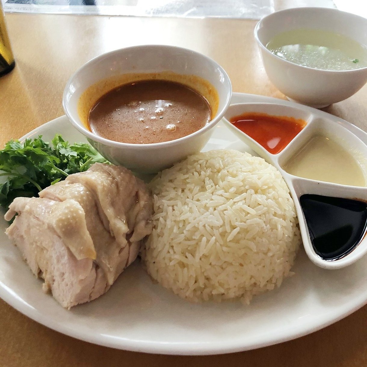 恵比寿の 海南鶏飯食堂 シンガポールのチキンライス 江藤 あかり Note