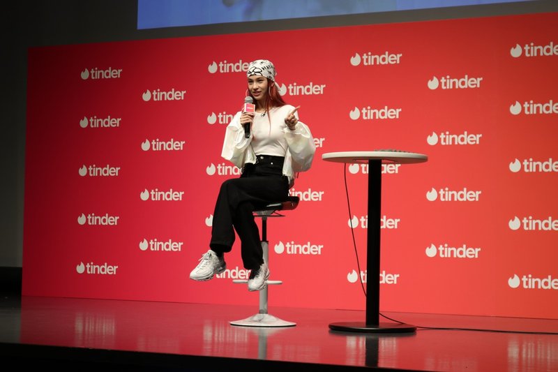 Tinder 水原希子 思いがけない出会いは オンラインの中 にある マッチングアプリを紹介している私からみた Tinder とは 柏木りさこ ただのアラサーol Note
