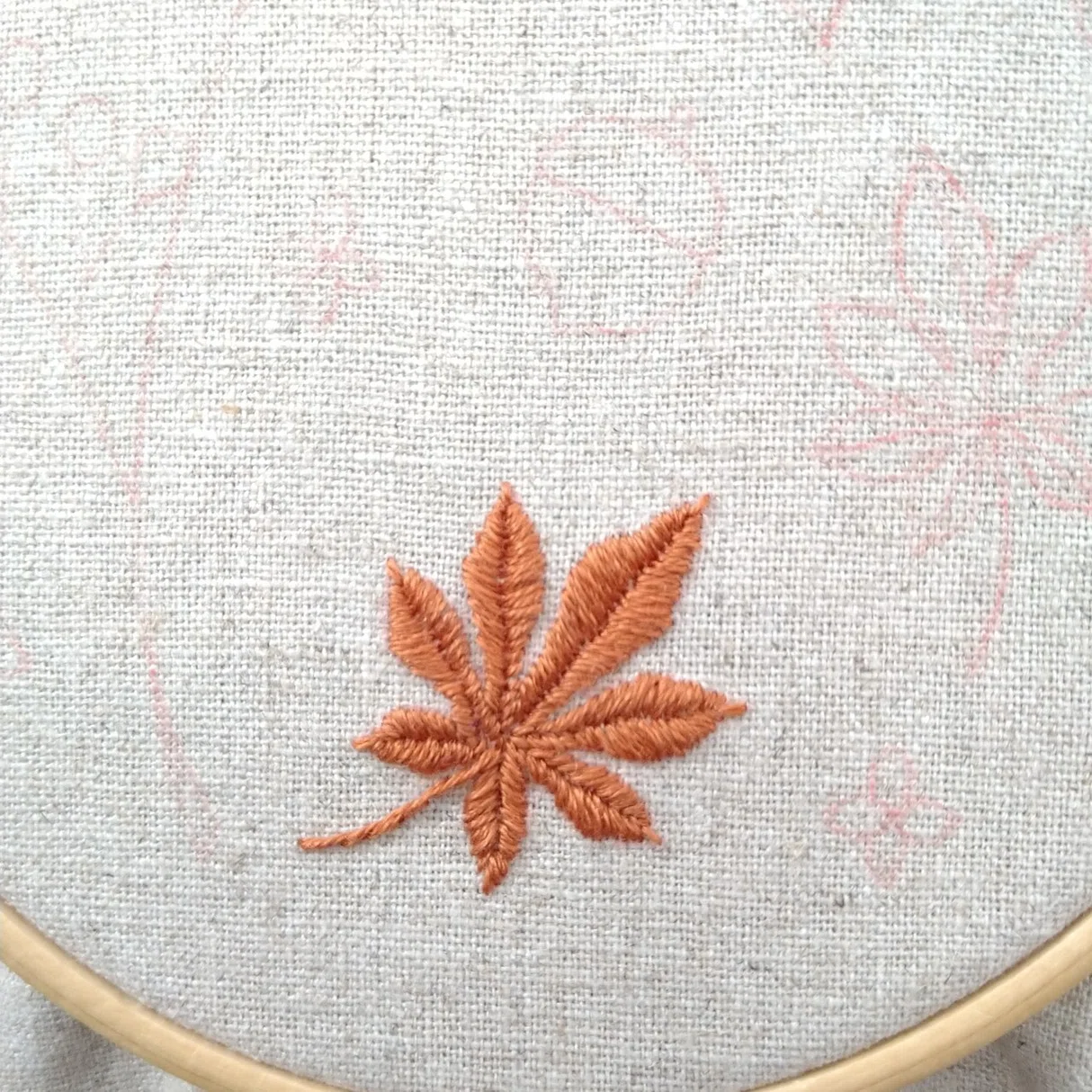 秋の植物の図案 無料ダウンロードで刺繍を楽しもう* ステップ2 〜紅葉 