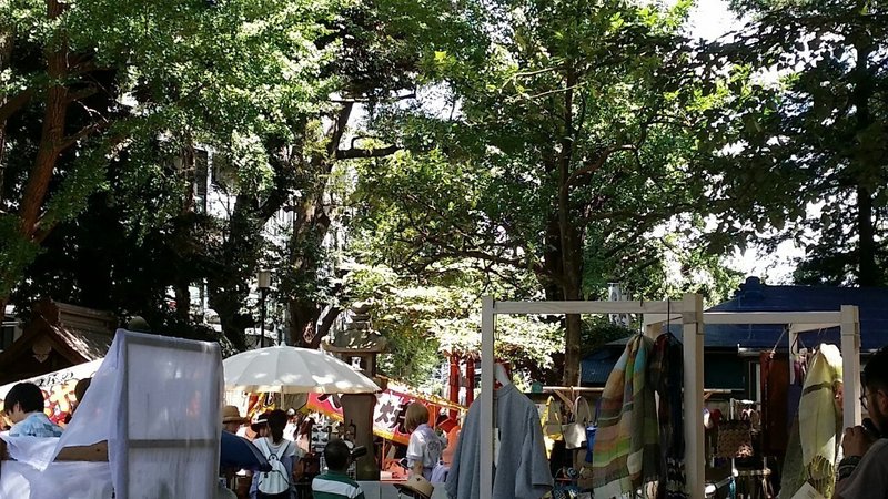 雑司ヶ谷の鬼子母神の手創り市に来ています 繭まで待って Kawaii展募集中 Note 雑司ヶ谷の鬼子母神の手創り市に来ています 繭まで待って Kawaii展募集中 Note