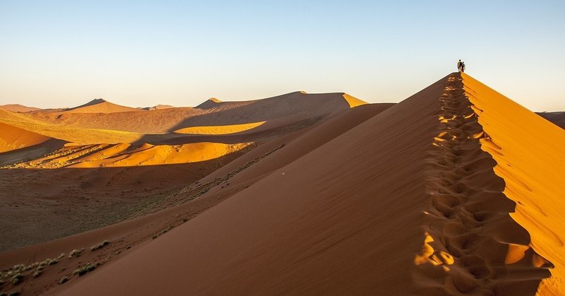 世界最古の砂漠から見る景色