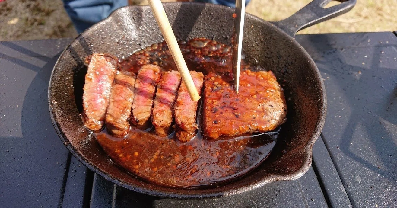 モーラナイフとオピネルナイフの使い分け｜おとなん／軽キャンパー