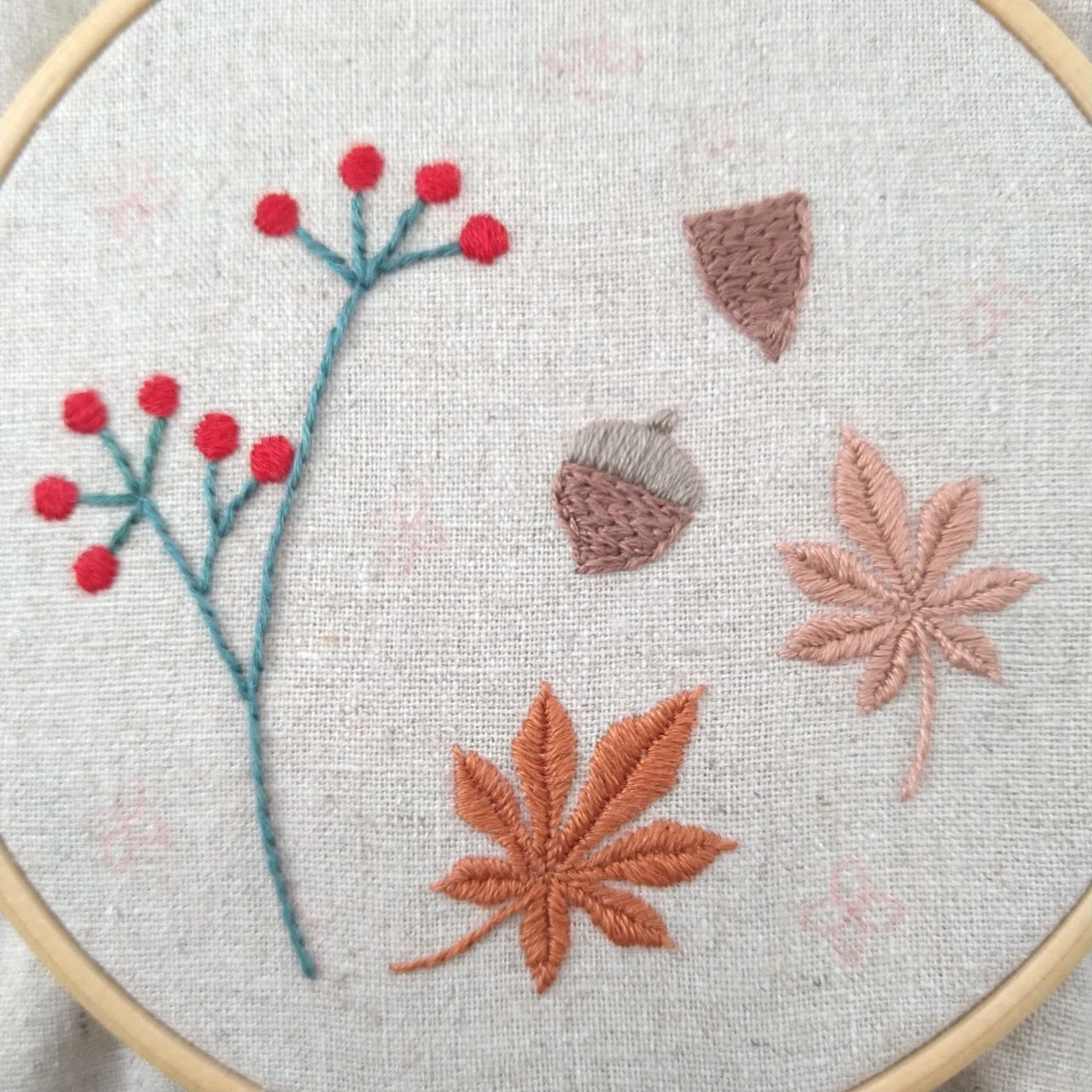 秋の植物の図案 無料ダウンロードで刺繍を楽しもう* ステップ4