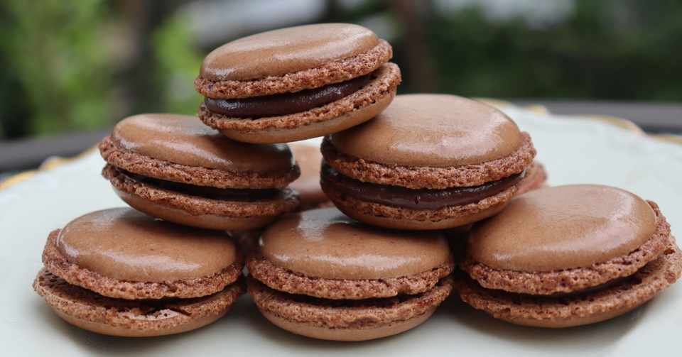 乾燥なし ラム酒たっぷりのチョコレートマカロン Chocolate Macaron の作り方 Raluのパティシエ講座 48 Ralu Note