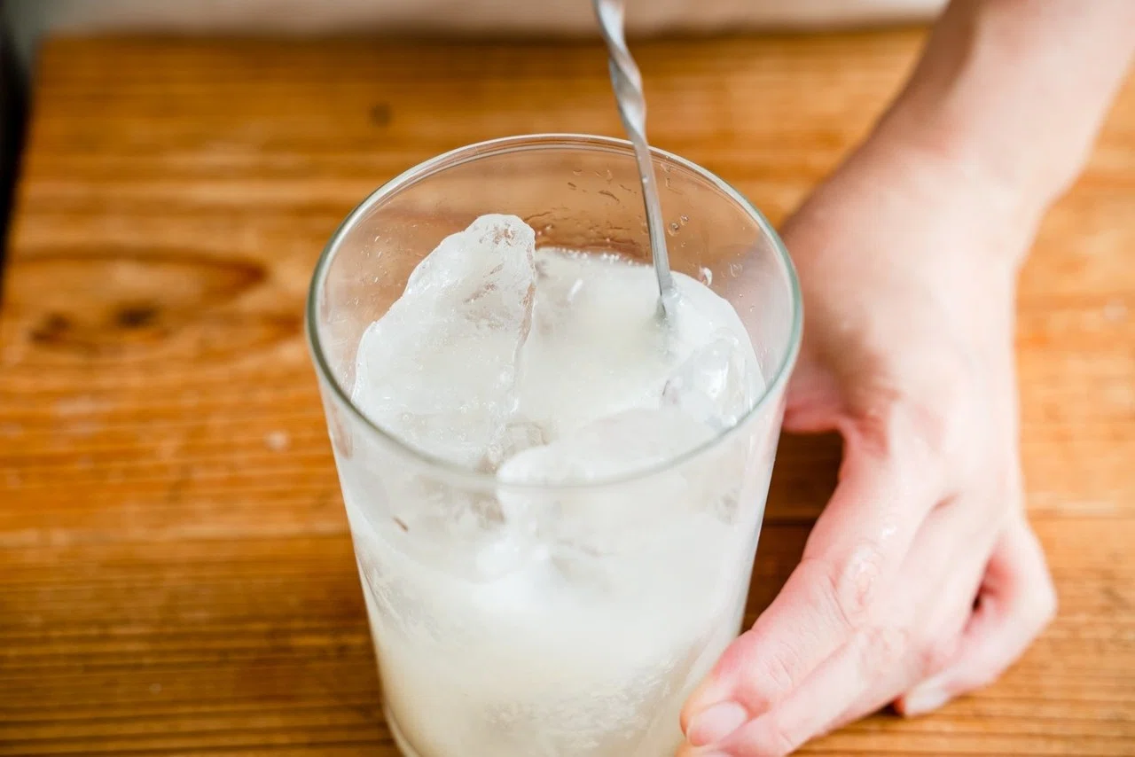 Autumn has arrived, so I'm having a drink with a 'Cool Pear Sour'.｜and ...