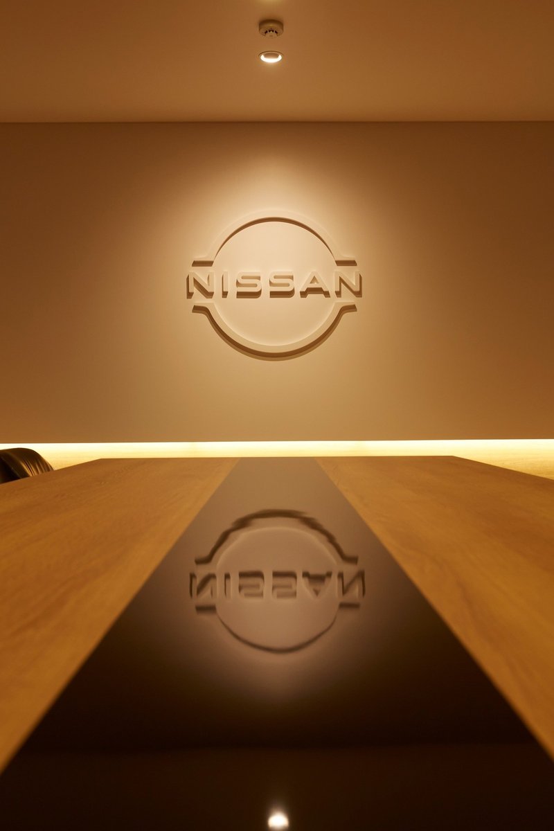 Nissan エンブレム刷新 ブランディング Labo Note Nissan エンブレム刷新 ブランディング Labo Note