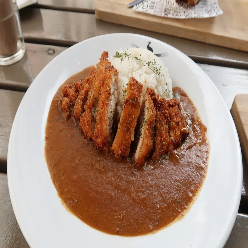 オランダ デン ハーグで日本のカレー Okini でランチ Ami Huis Ami Kawanishi Note