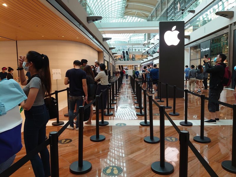 世界初の水上 球体のapple Store シンガポール パンダトラベル Pandabus Note