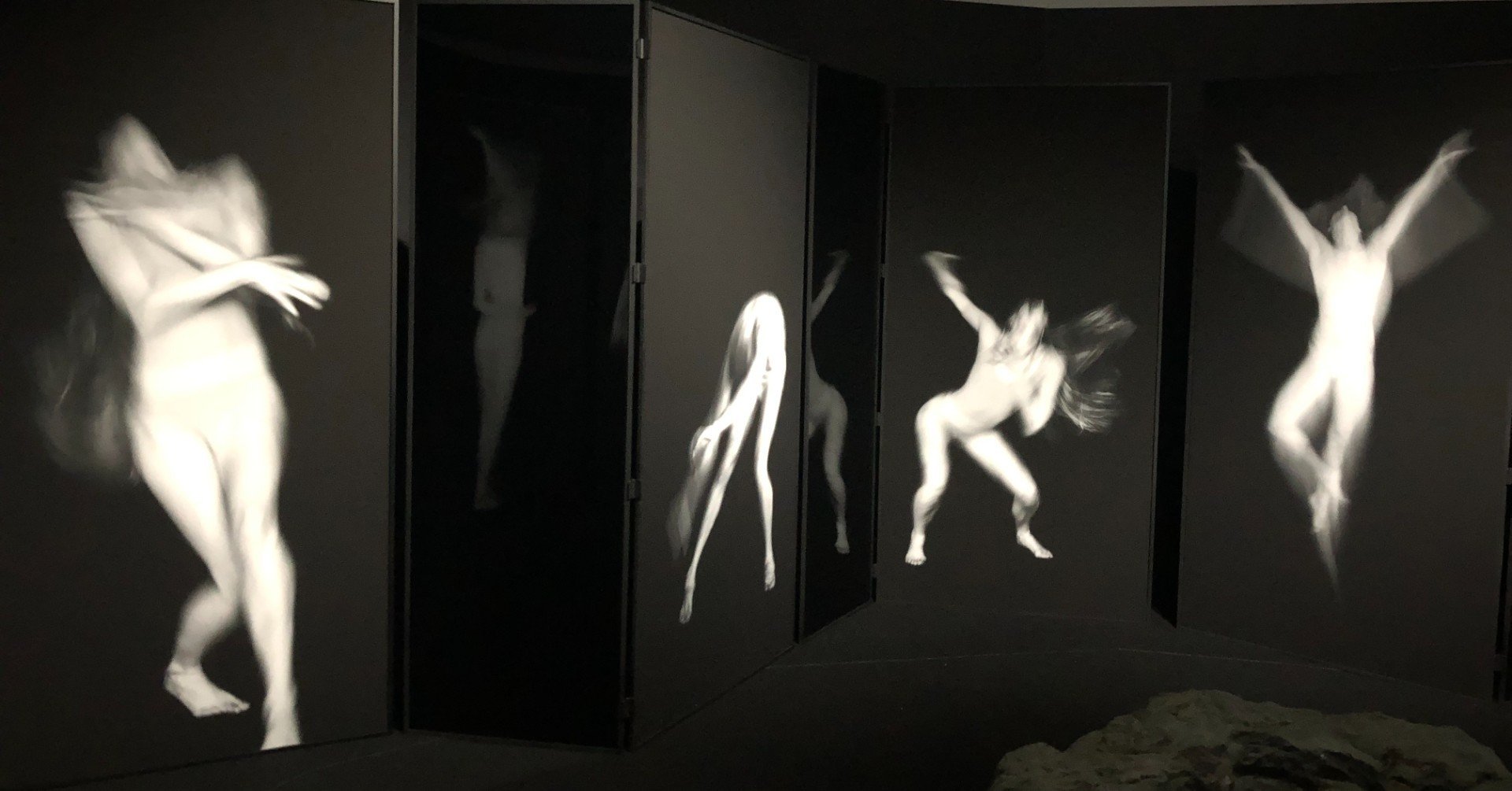 Kyotographie 19 ベンジャミン ミルピエ 暗闇の中の 由 Freedom In The Dark By Benjamin Millepied 日々雲形 Note Kyotographie 19 ベンジャミン ミルピエ 暗闇の中の 由 Freedom In The Dark By Benjamin Millepied 日々雲形 Note