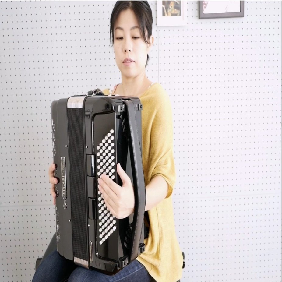 スムーズに弾くための左腕の形と親指のコト｜松原智美／じゃばらの道