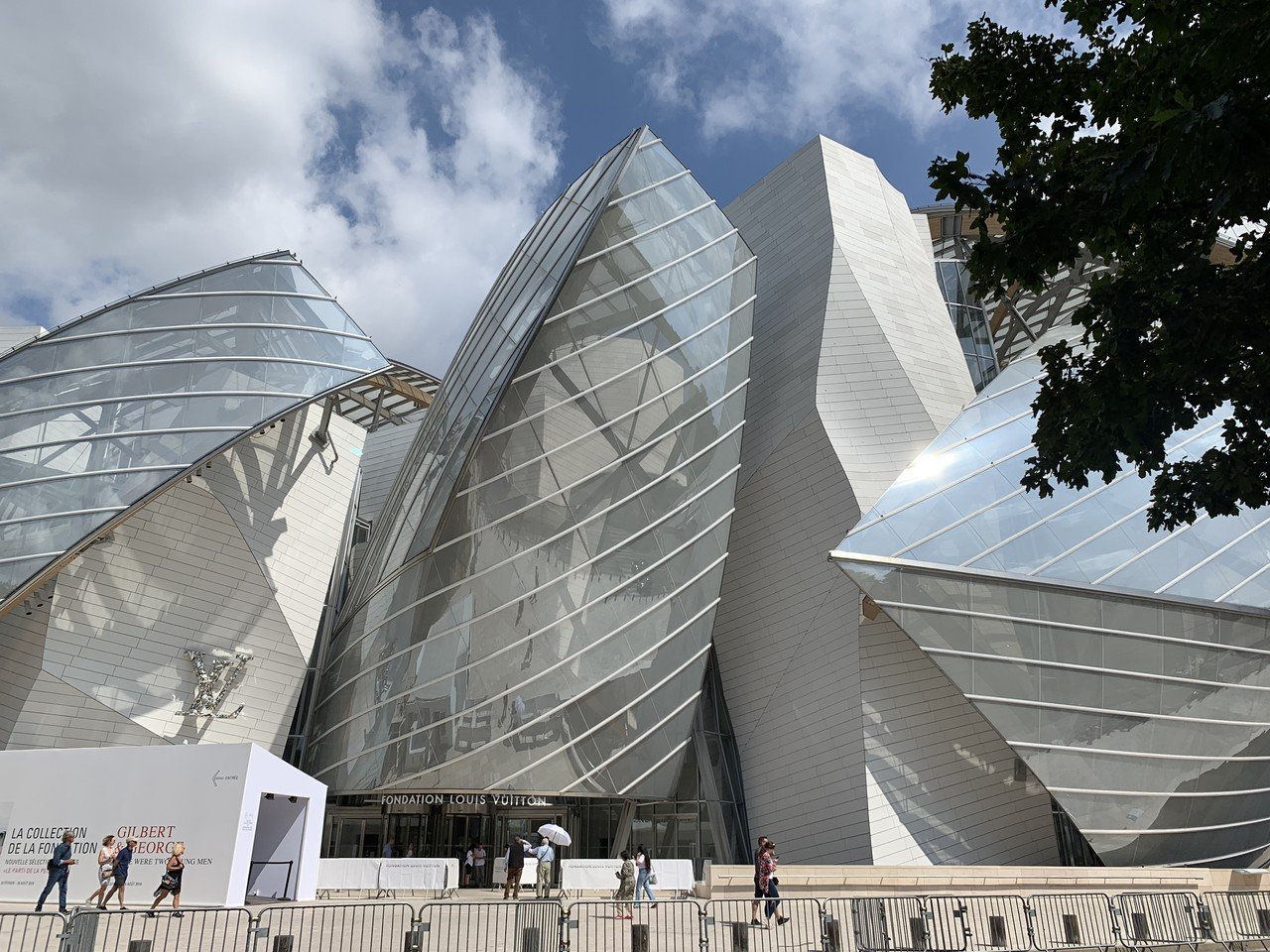 Fondation Louis Vuitton フォンダシオン ルイ ヴィトン パリ16区 村山里美 アラカンdeパリ パリ在住 58歳から単身パリへ 終わりの人生の始め方 Note Fondation Louis Vuitton フォンダシオン ルイ ヴィトン パリ16区 村山里美 アラカンdeパリ パリ在住 58歳から単身パリへ 終わりの人生の始め方 Note