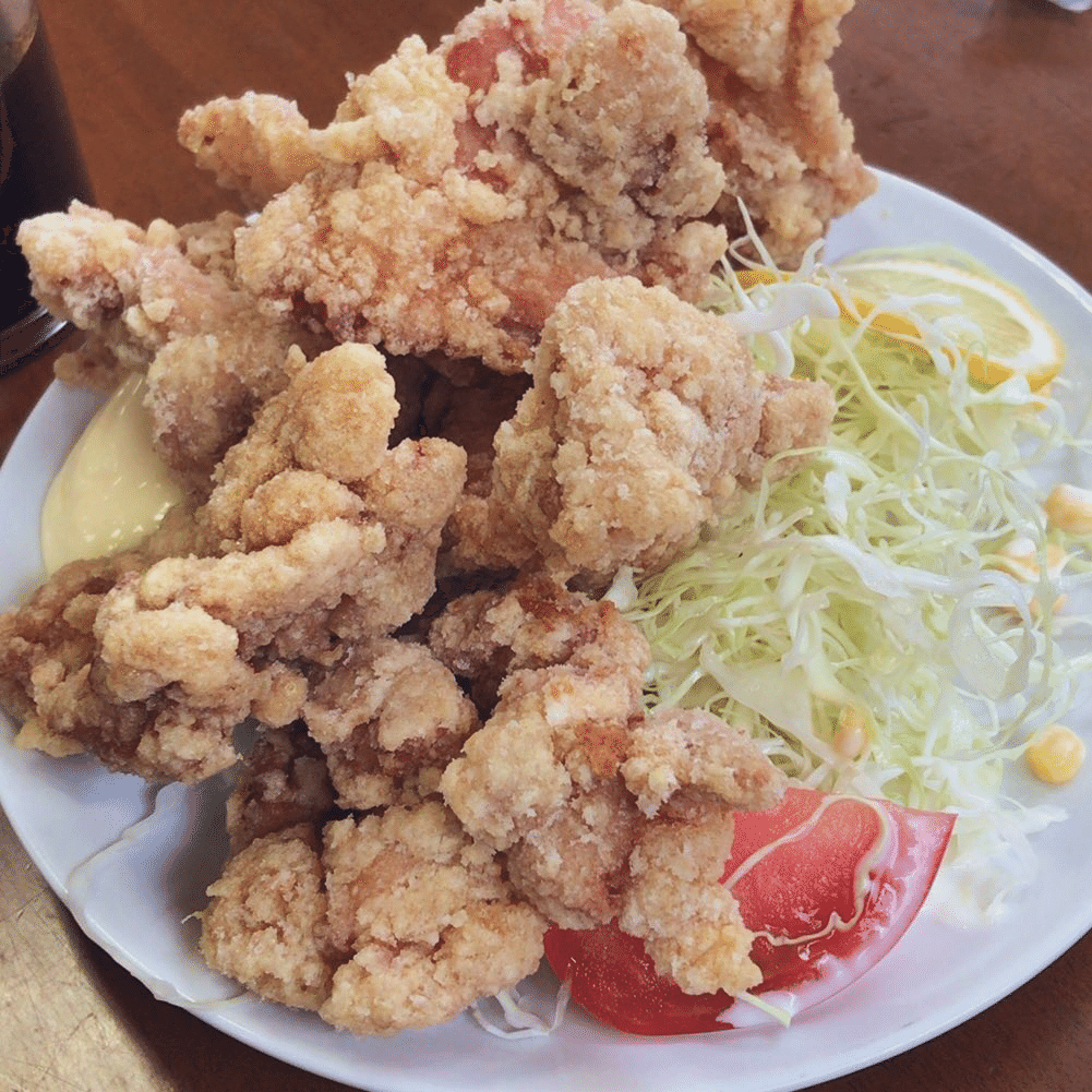 長野県で唐揚げといえば 山賊焼 なのかな いつもの 鹿児島ラーメン では その 唐揚げ が大人気で その味付けはまさに山賊焼 下味のにんにく醤油がしっかり滲みて ヤミツキの一品 W えどにしき Note