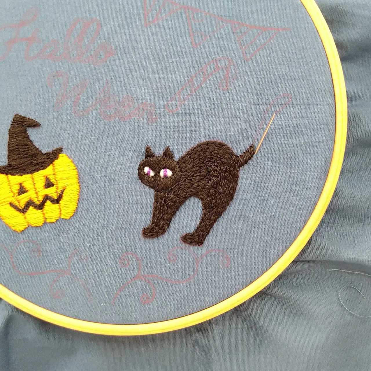ハロウィンの刺繍図案* ステップ3 〜黒ネコの刺繍〜｜Apostrophe+s 