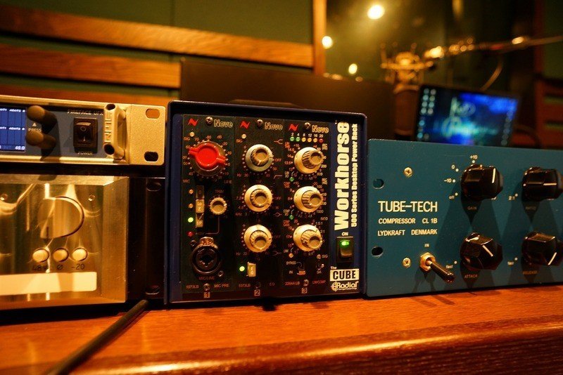 AMS NEVE 1073DPX|成田玲 (Rei Narita) AMS NEVE 1073DPX|成田玲 (Rei Narita)