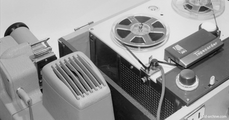 スライド映写機をトーキー化 既存技術の融合から生まれたプレゼンテーション機器 オートスライド As 2型 Field Archive Inc Note