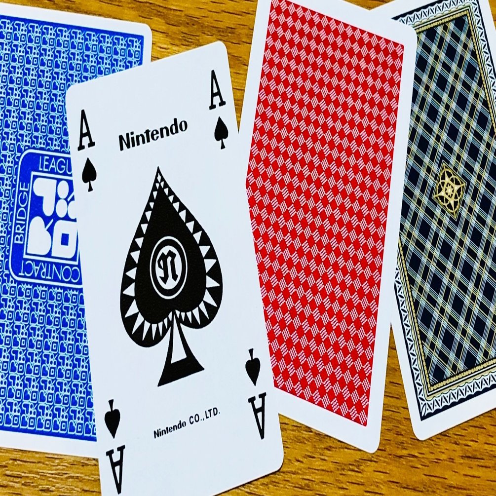 ブリッジサイズを2デック、まずはそれからだ （トランプが2