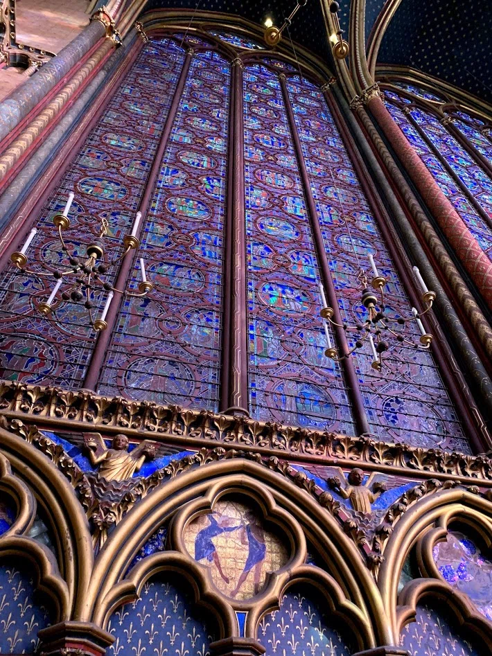 パリで最も美しいステンドグラス Sainte chapelle（サント・シャペル