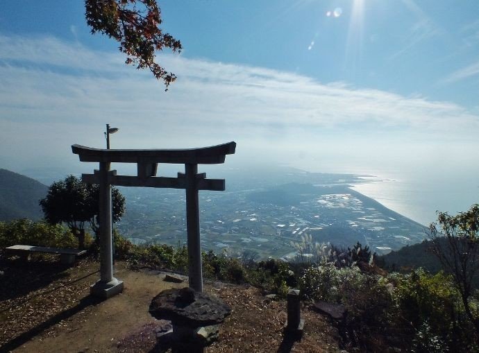 高屋神社