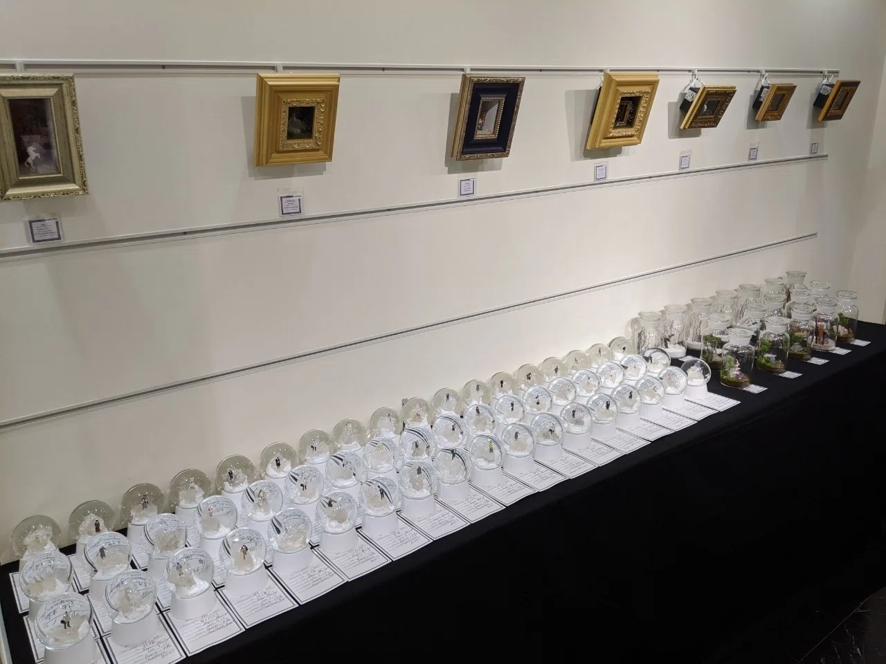 大量の作品を展示する事にこだわる理由｜時計荘