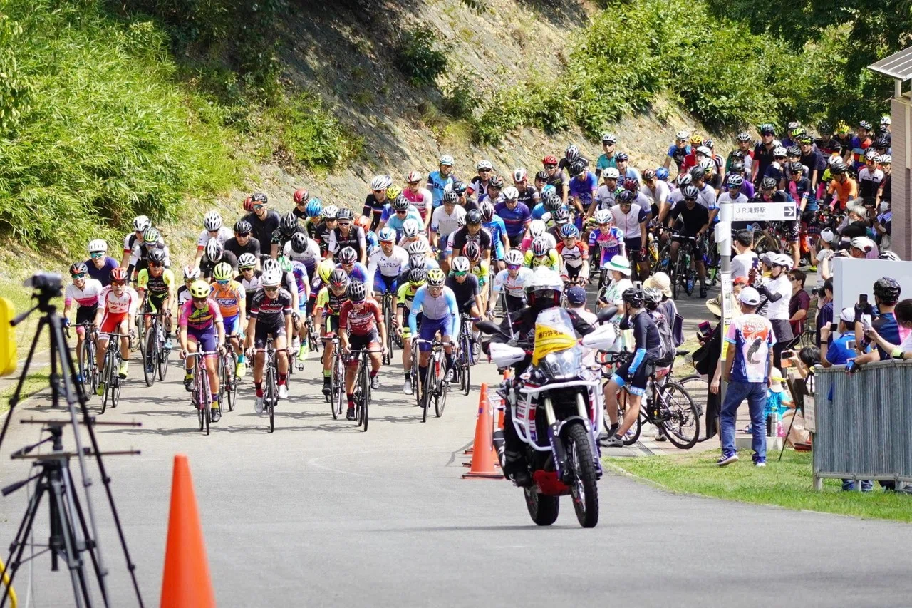 サイクルロードレースin播磨中央公園2時間エンデューロ|チーム