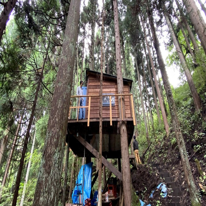 山を買ったやつ ツリーハウスを作ったやつ 気球を飛ばせるやつとウグイを食べた話 竹本 純 田舎スローライフとデザインの記録 Note