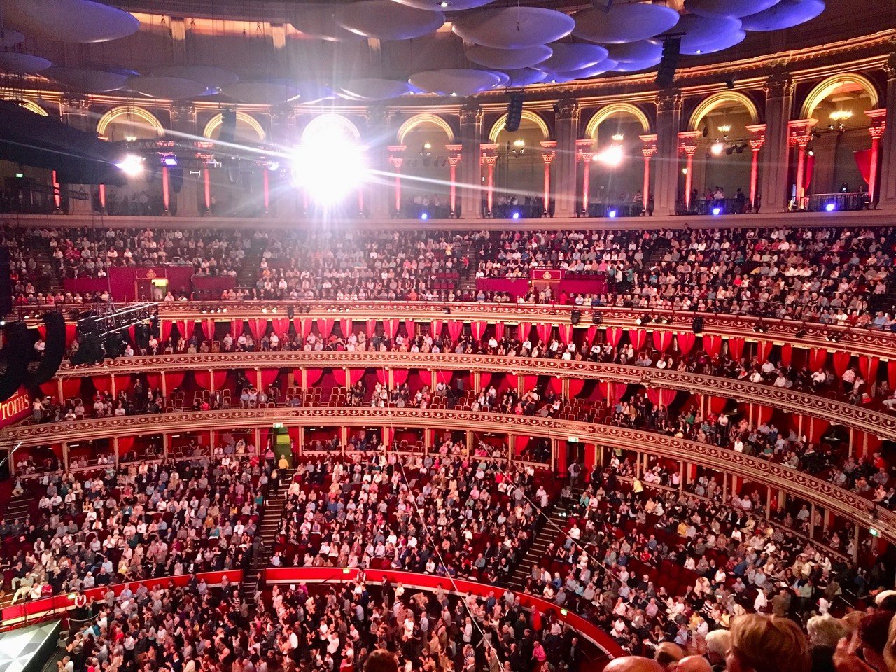 一生に一度は見なきゃ損 世界最大規模のポップな クラシック音楽祭 cプロムスとは 清水優美 Yumi Shimizu Note 一生に一度は見なきゃ損 世界最大規模のポップな クラシック音楽祭 cプロムスとは 清水優美 Yumi Shimizu Note