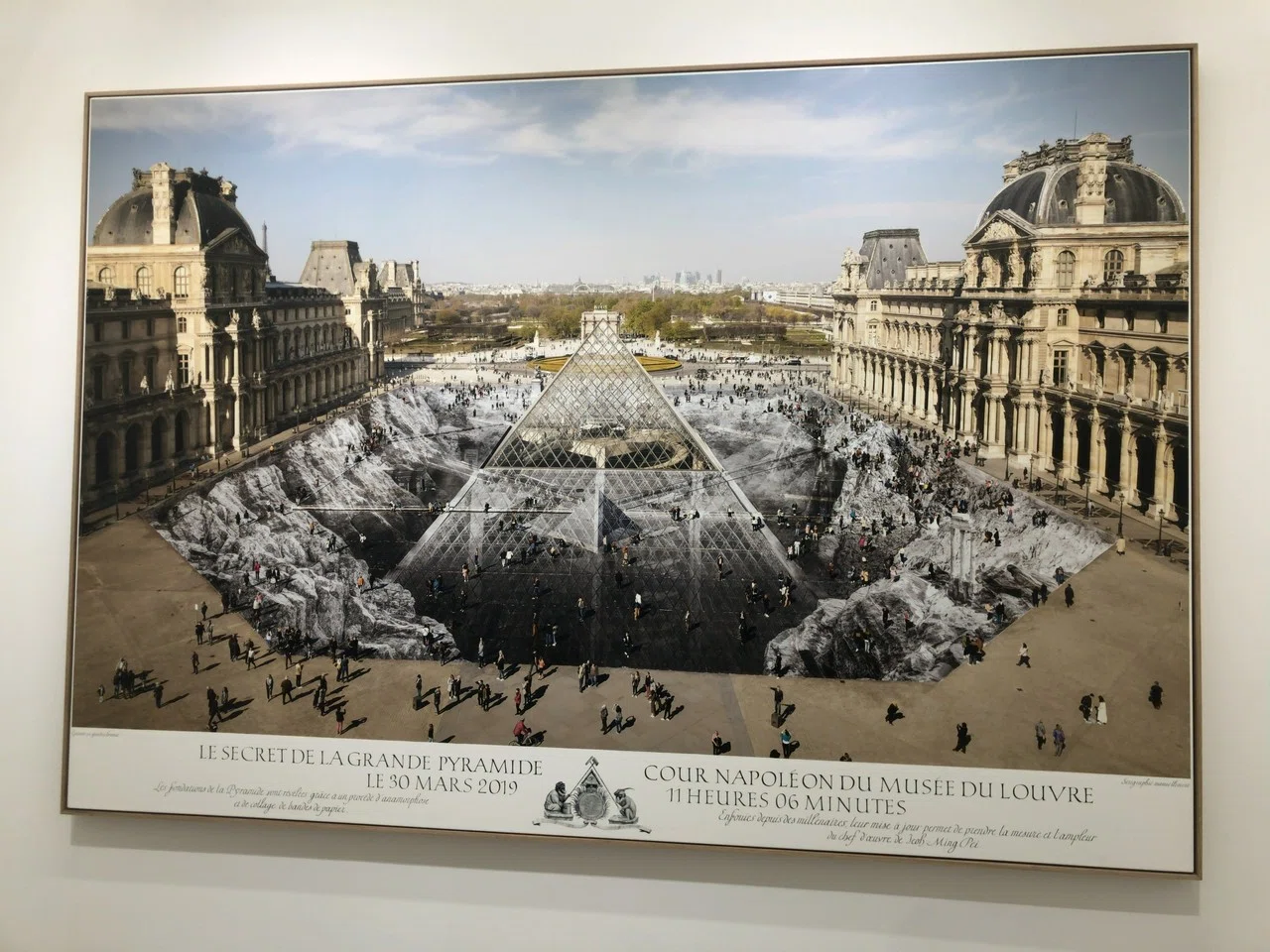 アートで世界を変える。フランス人アーティストJR、パリ個展