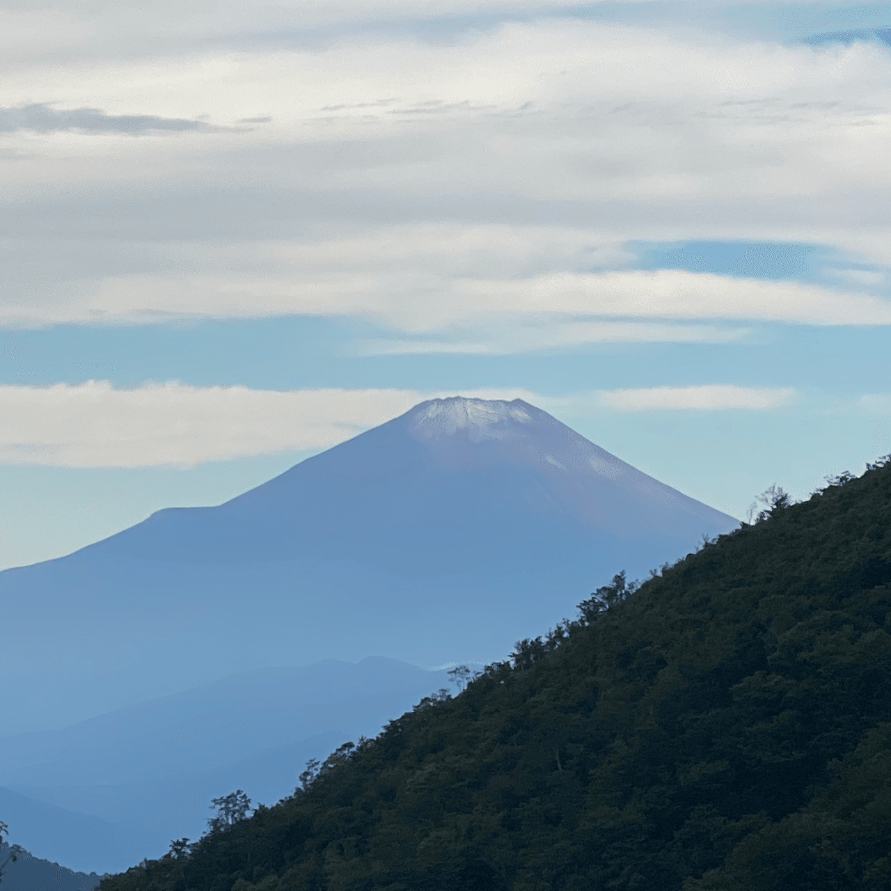 丹沢より 素材用写真で富士山の初雪 速報 Zzzkeitacion Note
