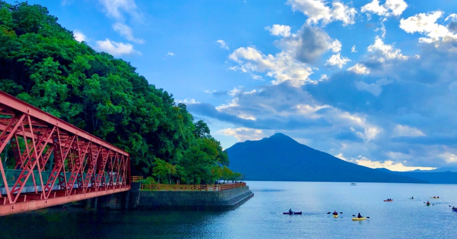 支笏湖 日本一の水質を誇る透明度の高い湖水は一見の価値あり ホンダレンタリース北海道 Note 支笏湖 日本一の水質を誇る透明度の高い湖水は一見の価値あり ホンダレンタリース北海道 Note
