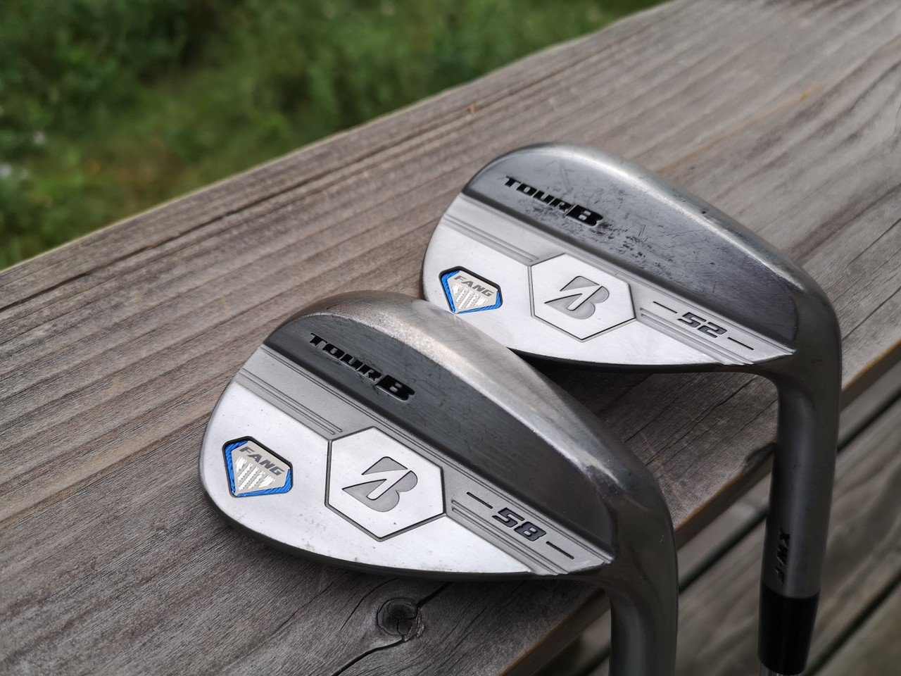 ブリジストンツアーB XW-F 52°58° ファング