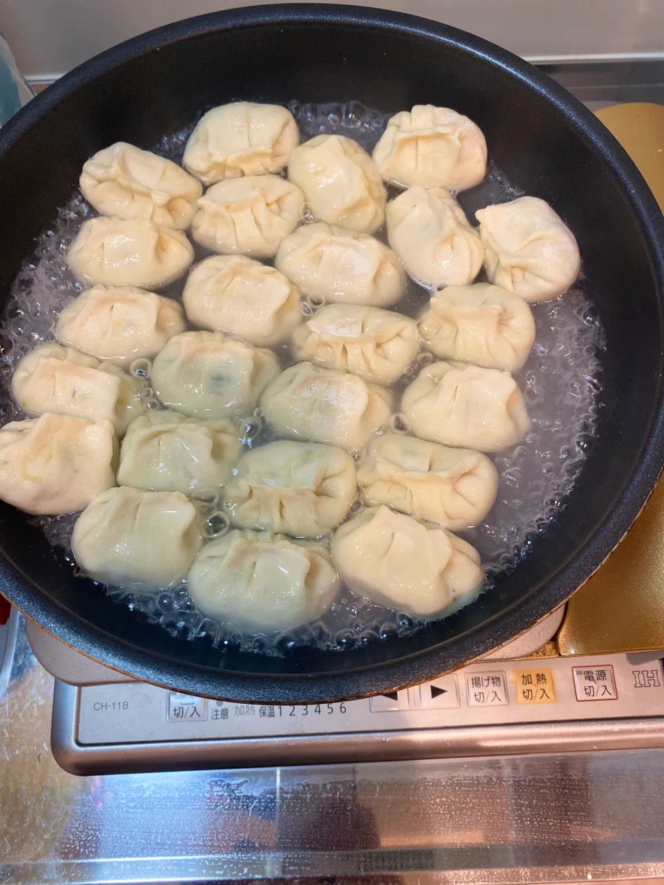 ホワイト 餃子 焼き 方