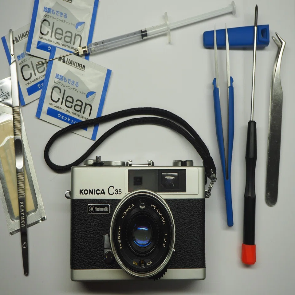 KONICA C35 Flashmaticの修理(1)｜十三月 白 KONICA C35 FLASH matic 動作