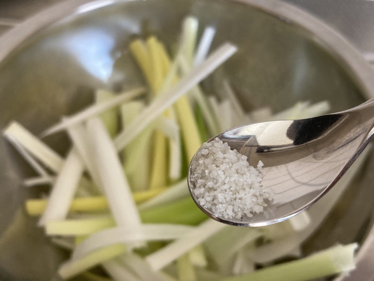 Study60 白ネギを美味しいポタージュにするには斜めスライスし 塩は早めに加える 野菜labo 田野実 温代 Note