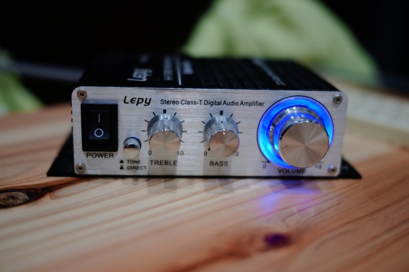 限界独身オタク男性がモニタースピーカー用のパワーアンプを新調した話 すけーとべーす Note