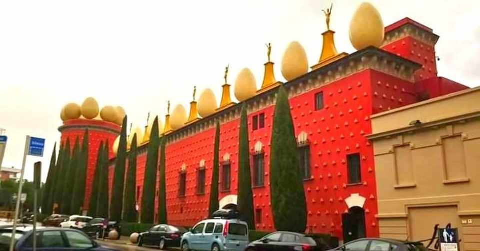 １分間でスペイン旅行 38 サルバドール ダリの出身地であり 自身が設計したダリ美術館がある街 フィゲラス 18年11月訪問 スペイン放浪生活 10年 Note