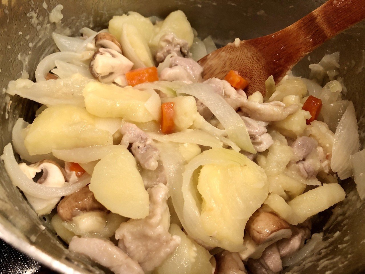 小麦粉で作るとろりと美味しいクリームシチューの作り方 ゆのきりょうこ Note 小麦粉で作るとろりと美味しいクリームシチューの作り方 ゆのきりょうこ Note