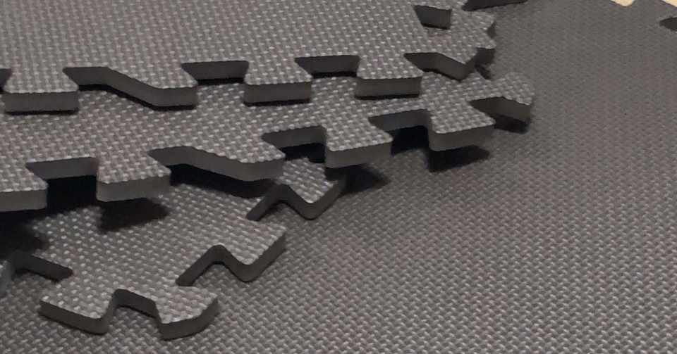 ホームの反対側の人は ヤマシタ Note