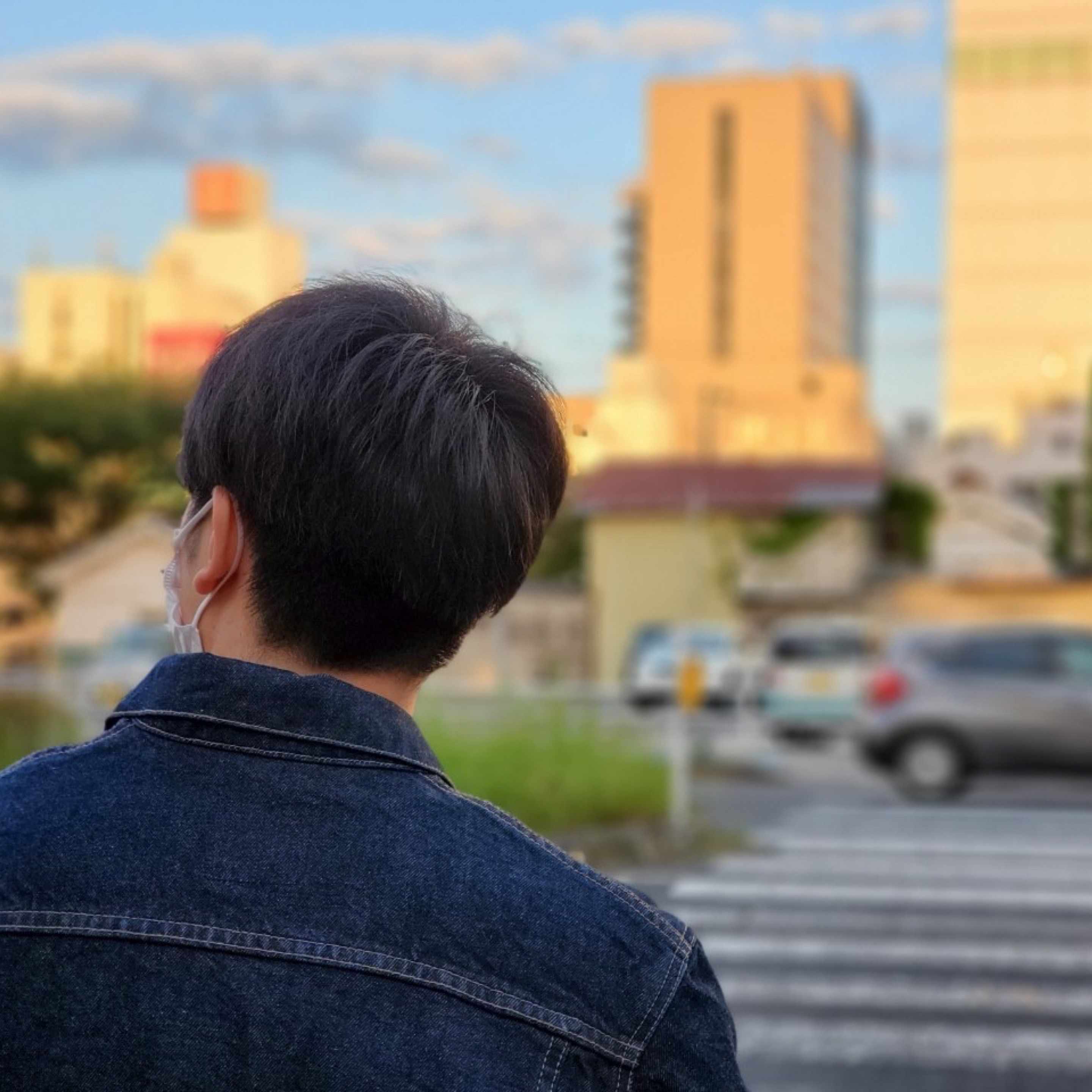出口の見えない日々で 出口に向かって走るなんて なんて難しい事で だけどそれが僕らの日々 Greeeen 愛すべき明日 一瞬と一生を 出口のない日々の中で なぜ出口を探してたの 僕が僕で在り続ける ともき Note