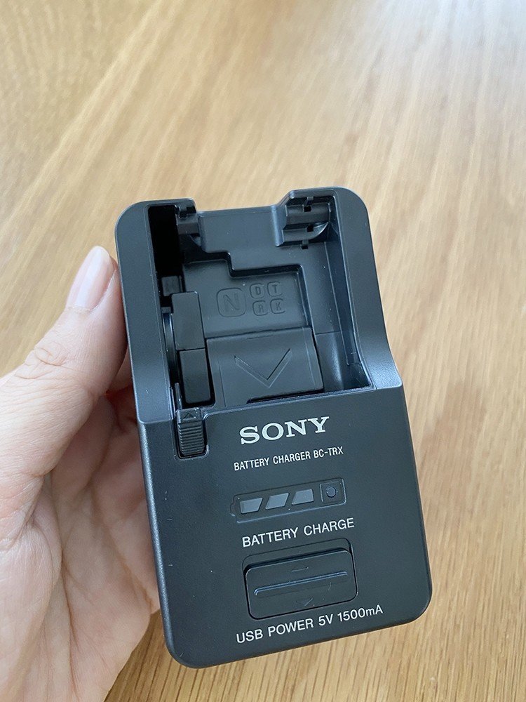 NP-BX1対応SONY BC-TRXあるいは ACC-TRBX不具合か!?と思った話 NP-BX1対応SONY BC-TRXあるいは ACC-TRBX不具合か!?と思った話