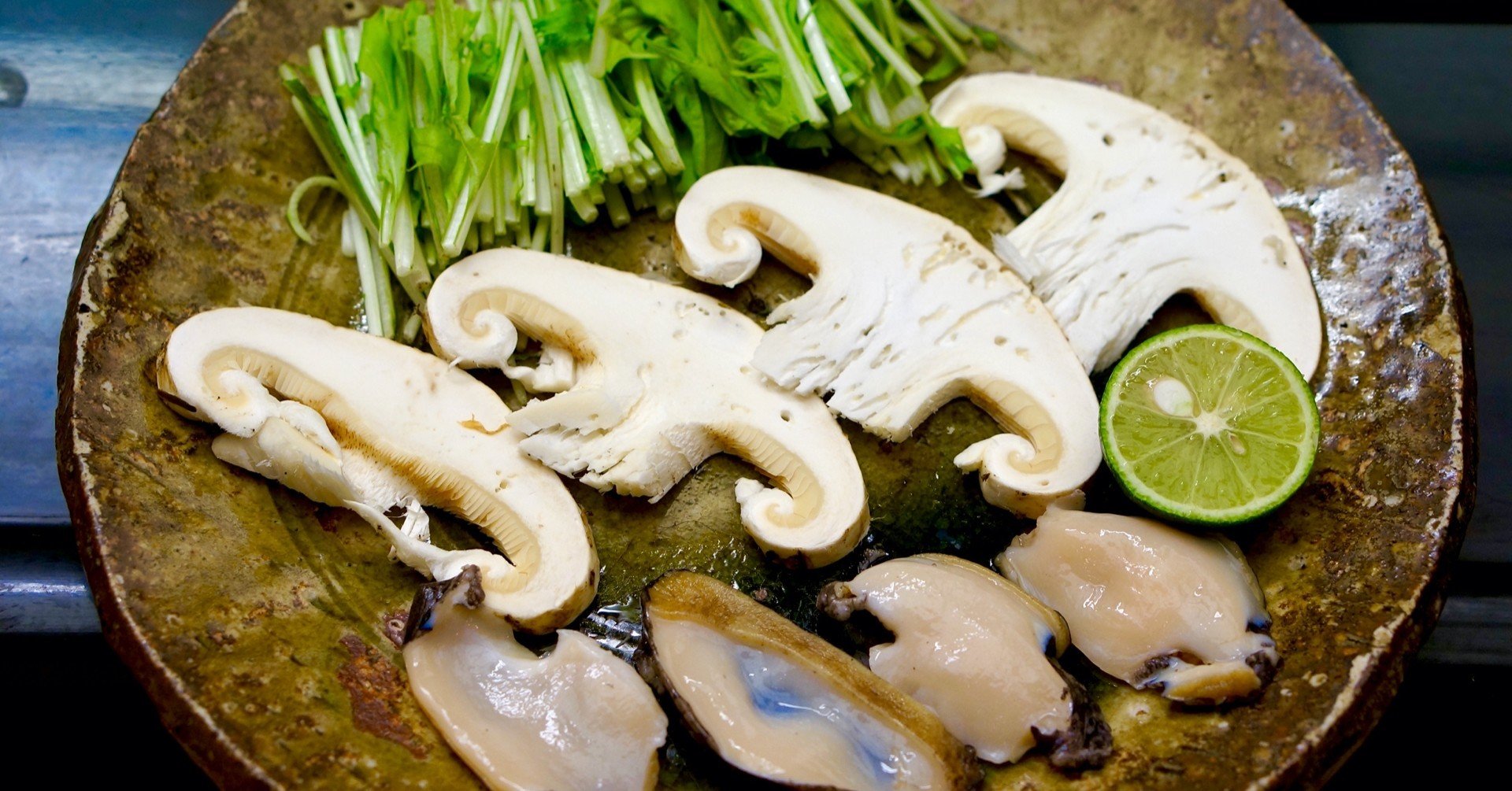 松茸とアワビのしゃぶしゃぶはじめました 73歳すし屋のnote 74歳すし屋のnote 現役 Note 松茸とアワビのしゃぶしゃぶはじめました 73歳すし屋のnote 74歳すし屋のnote 現役 Note