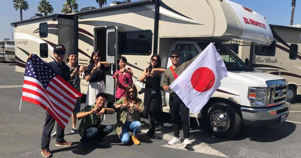 知らない人とアメリカ横断 初対面8人で1ヶ月間キャンピングカー生活してみた Meg Tabi Note