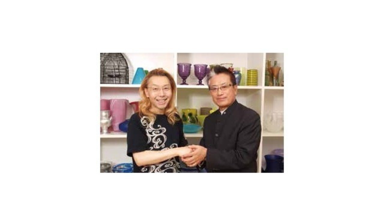 History Of Square 21 假屋崎 省吾氏 寸暇を惜しまず 美 を仕入れ見る人すべてにエネルギーを発する 花 であれ 一般社団法人 全国経営者団体連合会 Note